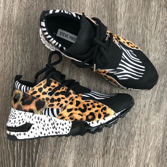 steve madden cliff zebra